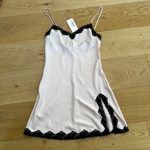 Reformation Other - Reformation Oak Vintage Lingerie Dress 128 in Pale Pink & Black